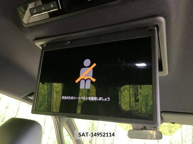 Toyota VOXY 2022-03 379711-3