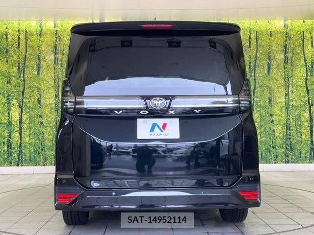Toyota VOXY 2022-03 379711-15