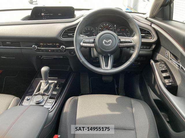 Mazda CX-30 2023-08 331973-1