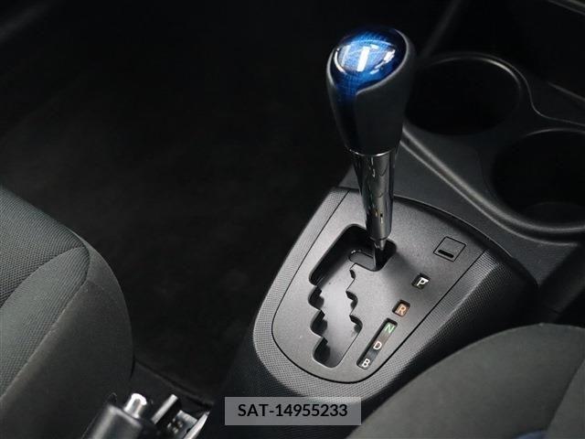 Toyota AQUA 2019-03 291957-9
