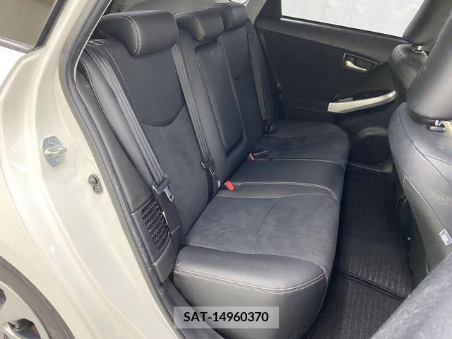 Toyota PRIUS 2015-11 240085-8