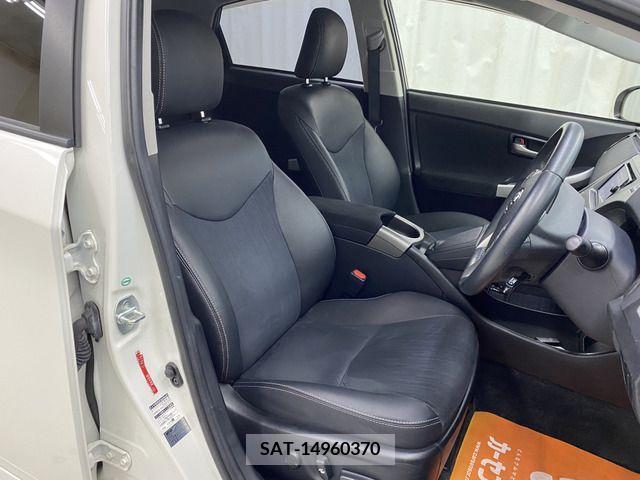 Toyota PRIUS 2015-11 240085-6
