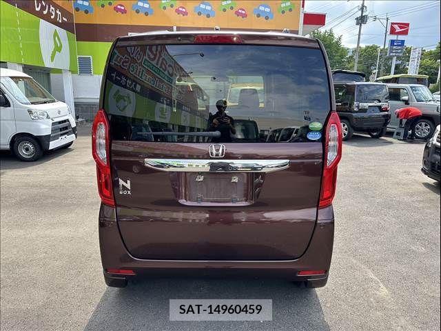 Honda N BOX 2017-11 306937-9
