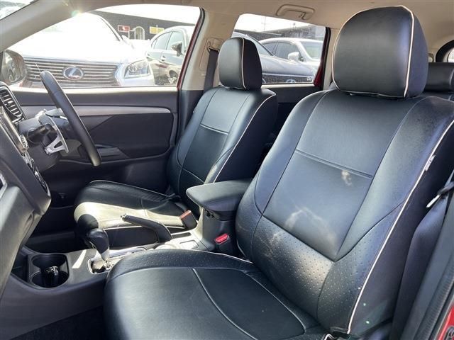 Mitsubishi OUTLANDER 2016-02 15059-18