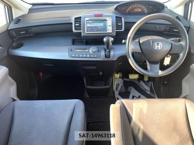 Honda FREED 2011-01 360608-1