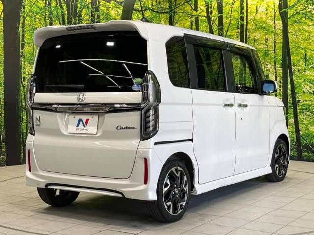 Honda N BOX CUSTOM 2019-10 184752-17