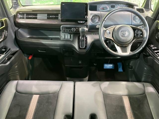 Honda N BOX CUSTOM 2019-10 184752-1