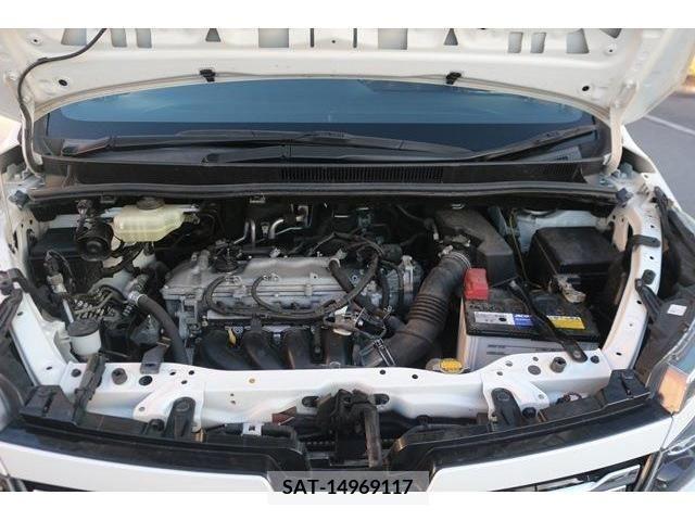 Toyota VOXY 2014-02 207570-17