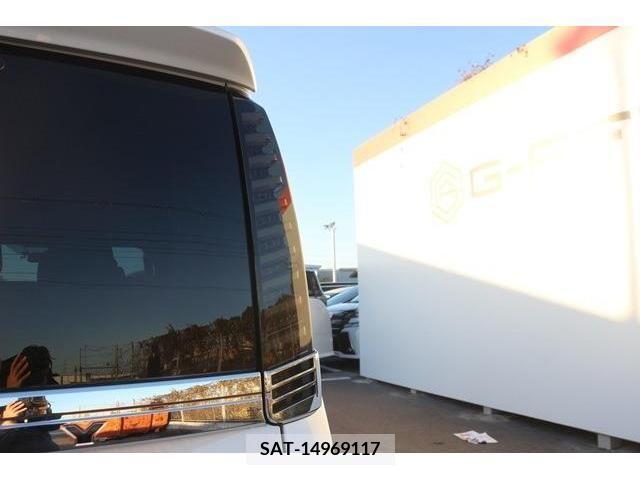 Toyota VOXY 2014-02 207570-10