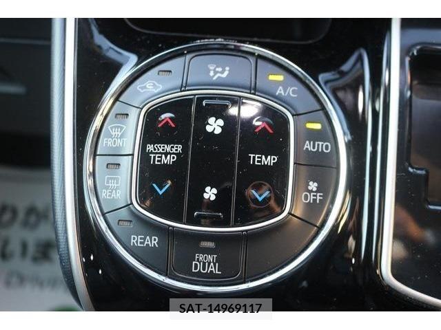 Toyota VOXY 2014-02 207570-4