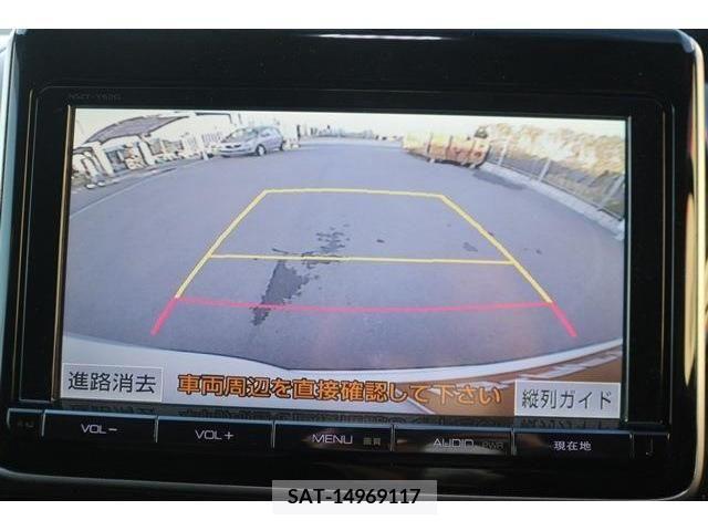 Toyota VOXY 2014-02 207570-2