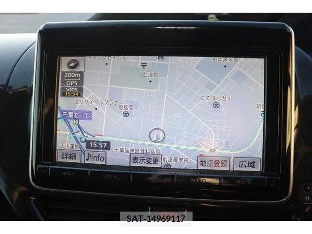 Toyota VOXY 2014-02 207570-1