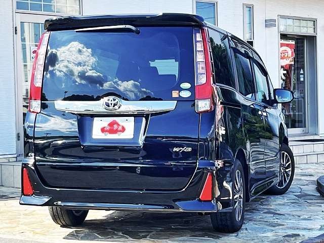 Toyota NOAH 2016-09 11986-2