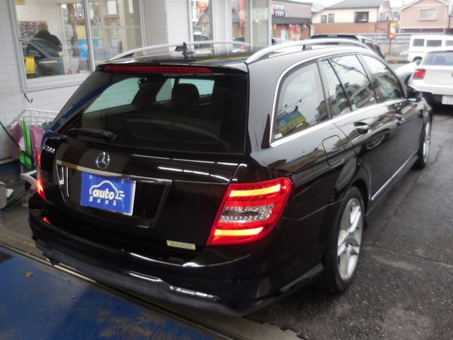 Mercedes Benz C-CLASS 2013-04 184450-5