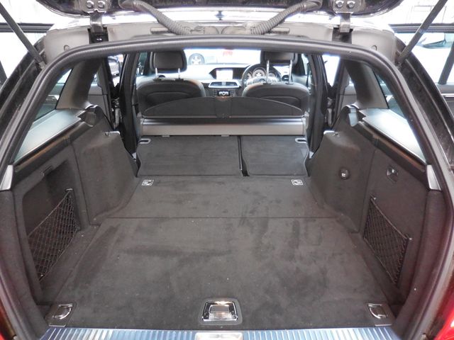 Mercedes Benz C-CLASS 2013-04 184450-9