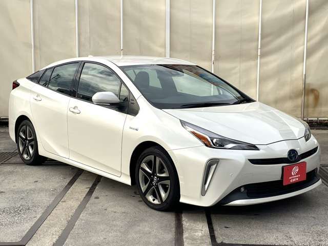 Toyota PRIUS 2019-05 185596-3