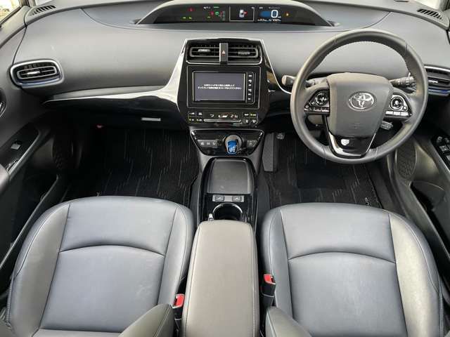 Toyota PRIUS 2019-05 185596-9