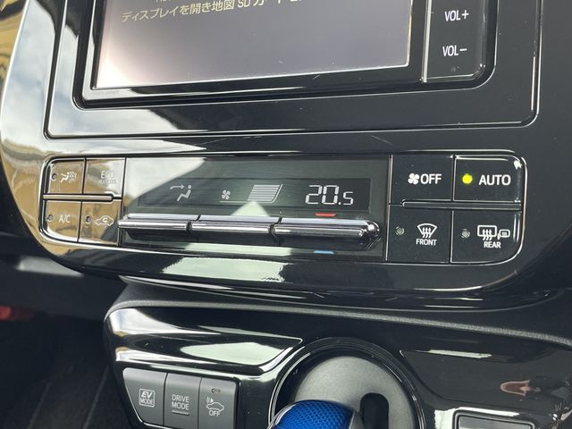 Toyota PRIUS 2019-05 185596-24