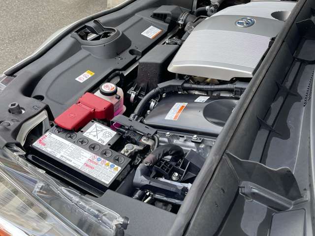 Toyota PRIUS 2019-05 185596-16