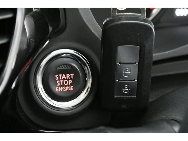 Mitsubishi OUTLANDER 2018-08 184035-8