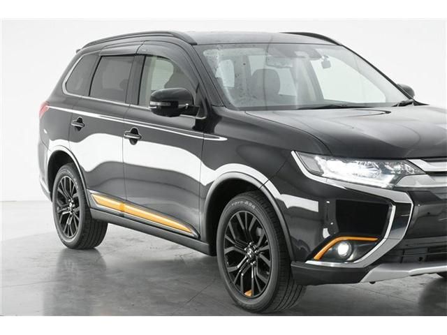Mitsubishi OUTLANDER 2018-08 184035-4
