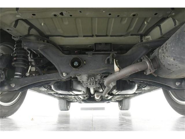 Mitsubishi OUTLANDER 2018-08 184035-7