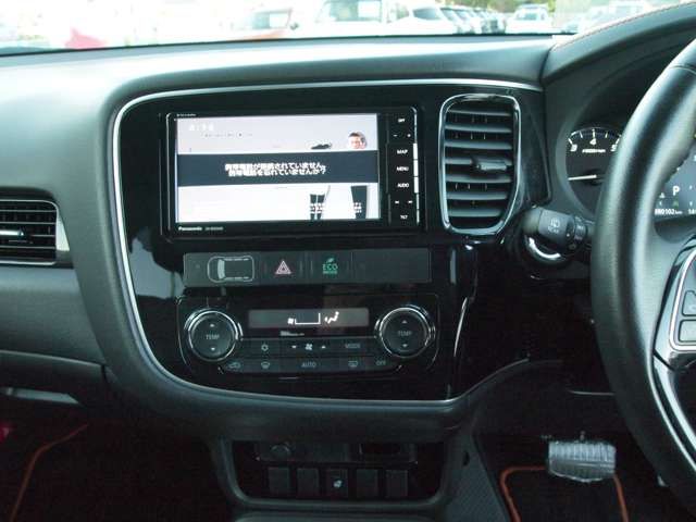 Mitsubishi OUTLANDER 2018-08 184035-19