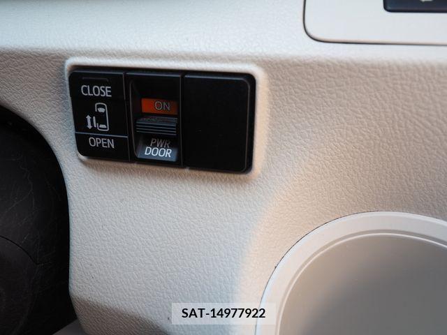 Toyota SIENTA 2016-11 250360-9