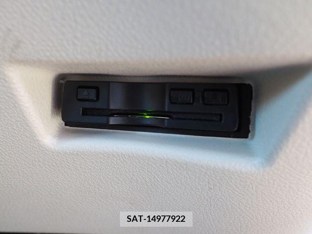 Toyota SIENTA 2016-11 250360-10