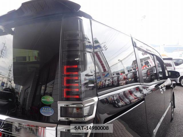 Toyota VOXY 2018-09 331351-4
