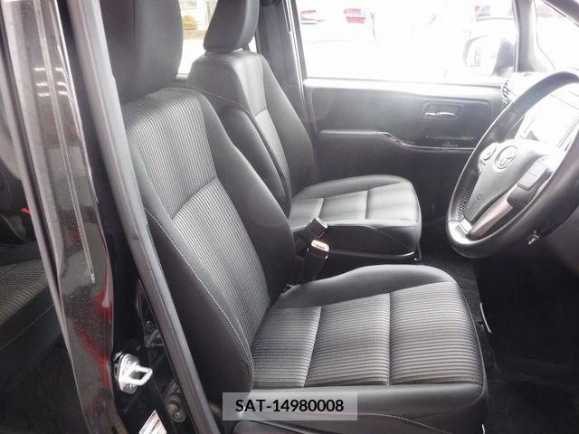 Toyota VOXY 2018-09 331351-13