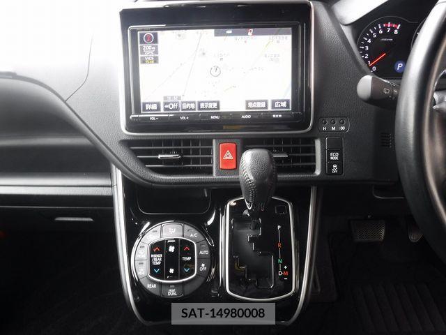 Toyota VOXY 2018-09 331351-12