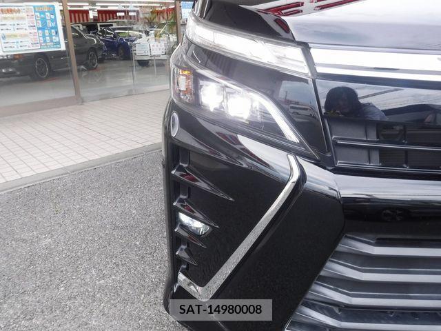 Toyota VOXY 2018-09 331351-5