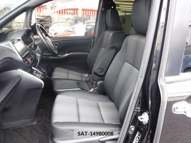 Toyota VOXY 2018-09 331351-16
