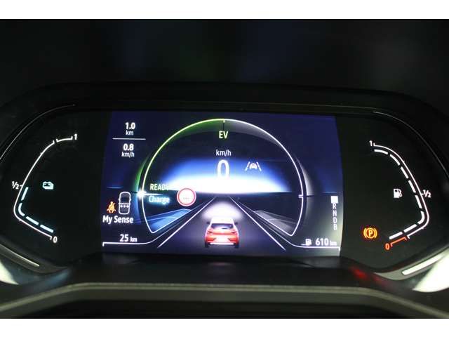 Renault LUTECIA 2023-06 28335-12