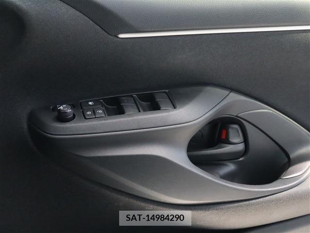 Toyota YARIS 2022-07 349156-5