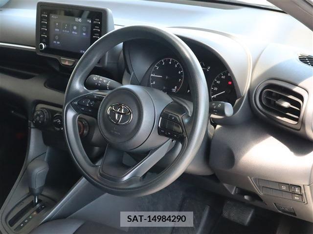 Toyota YARIS 2022-07 349156-1