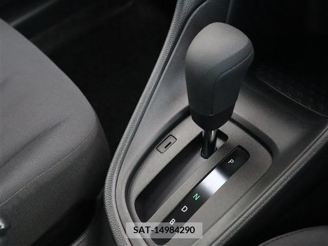 Toyota YARIS 2022-07 349156-10
