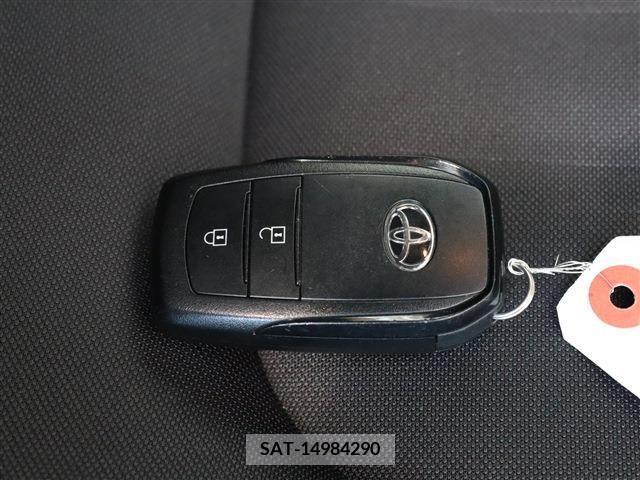Toyota YARIS 2022-07 349156-17