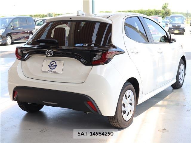 Toyota YARIS 2022-07 349156-6