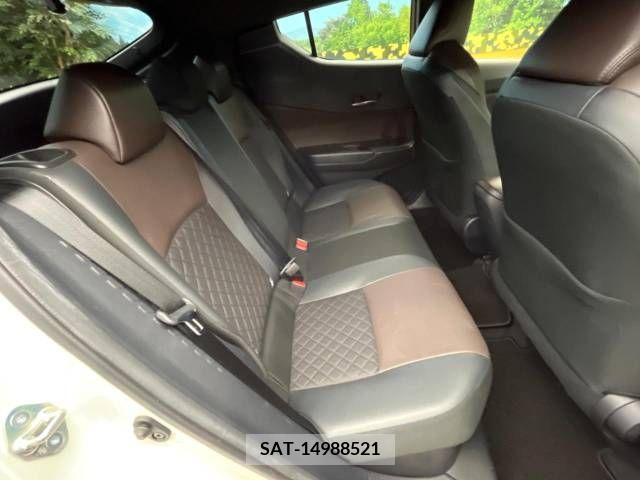 Toyota C-HR 2018-06 389955-9
