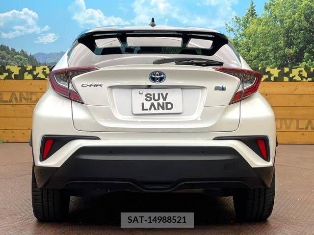 Toyota C-HR 2018-06 389955-15