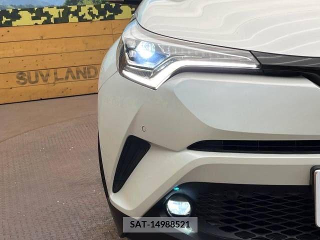 Toyota C-HR 2018-06 389955-12