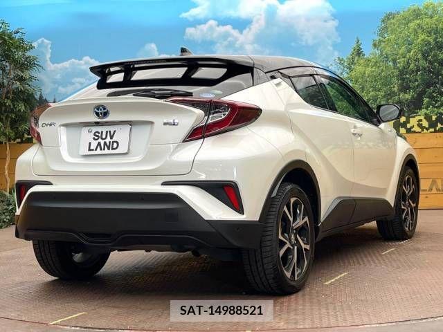 Toyota C-HR 2018-06 389955-17