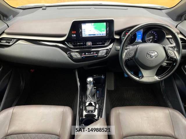 Toyota C-HR 2018-06 389955-1