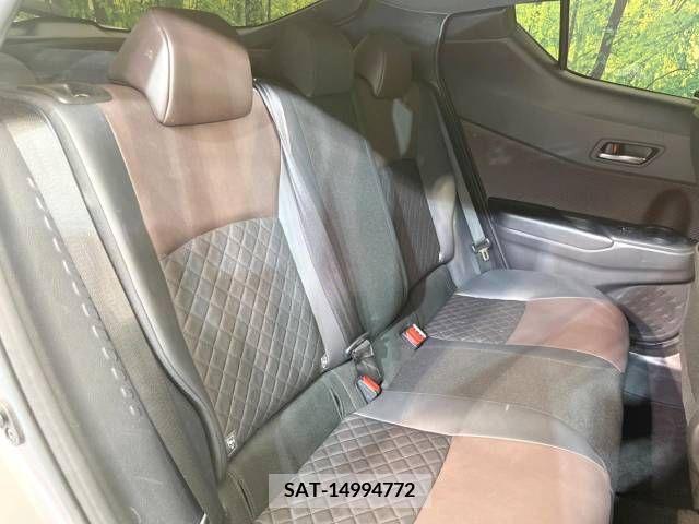 Toyota C-HR 2017-06 264557-9