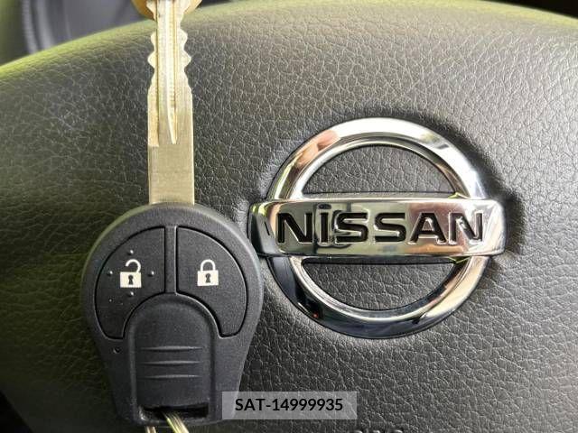 Nissan MARCH 2022-02 276224-5