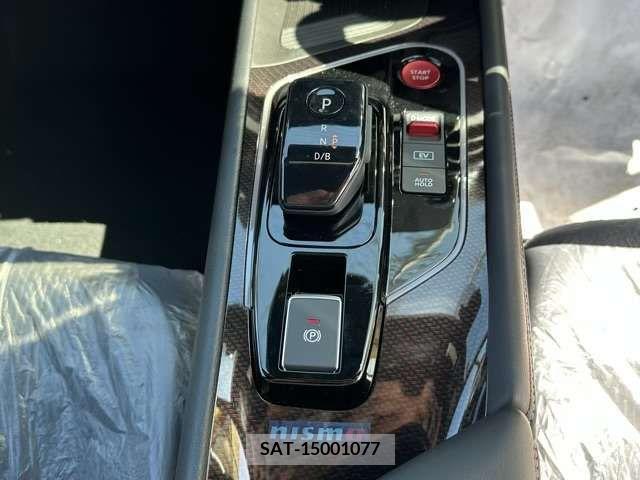 Nissan AURA 2023-04 261457-16