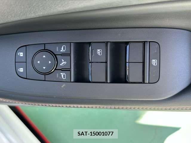 Nissan AURA 2023-04 261457-8