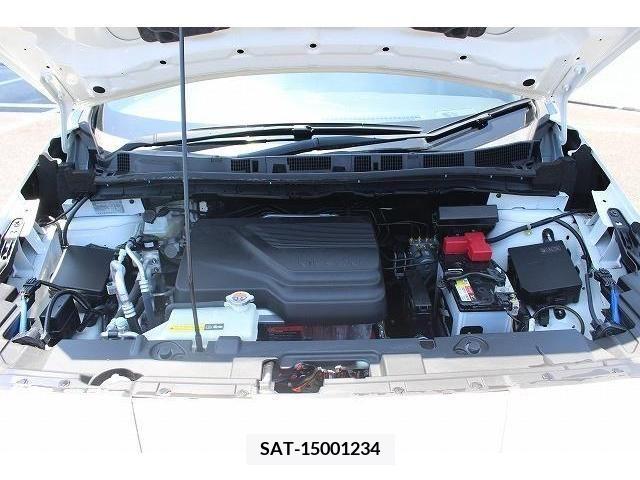 Nissan LEAF 2018-09 324793-18